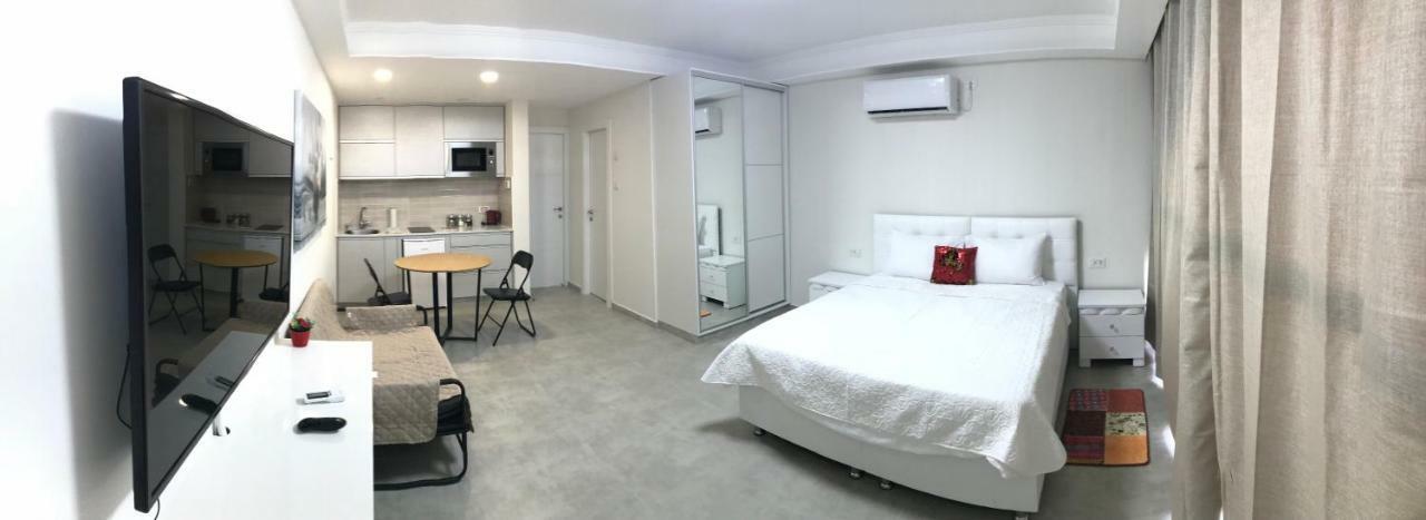 Coral Studio vacation apartment Eilat Esterno foto