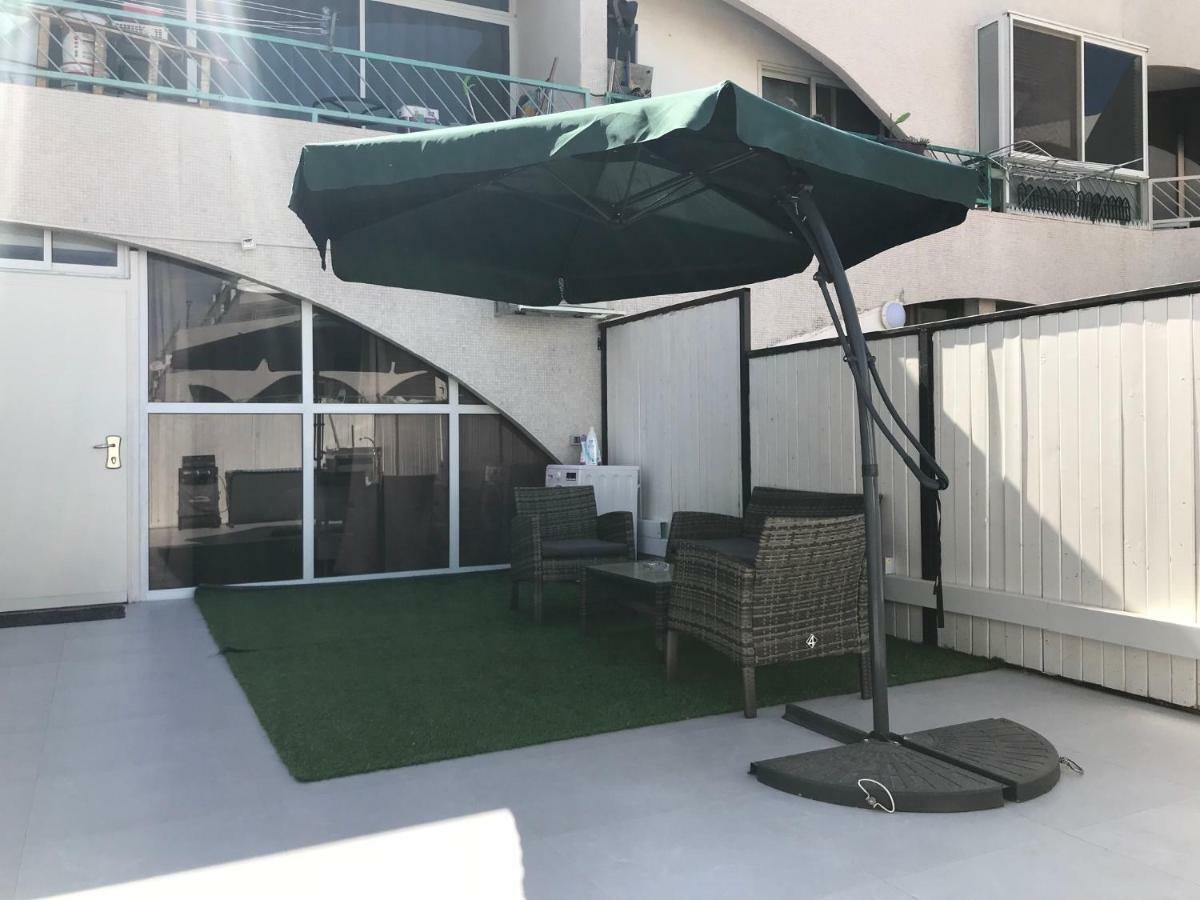 Coral Studio vacation apartment Eilat Esterno foto