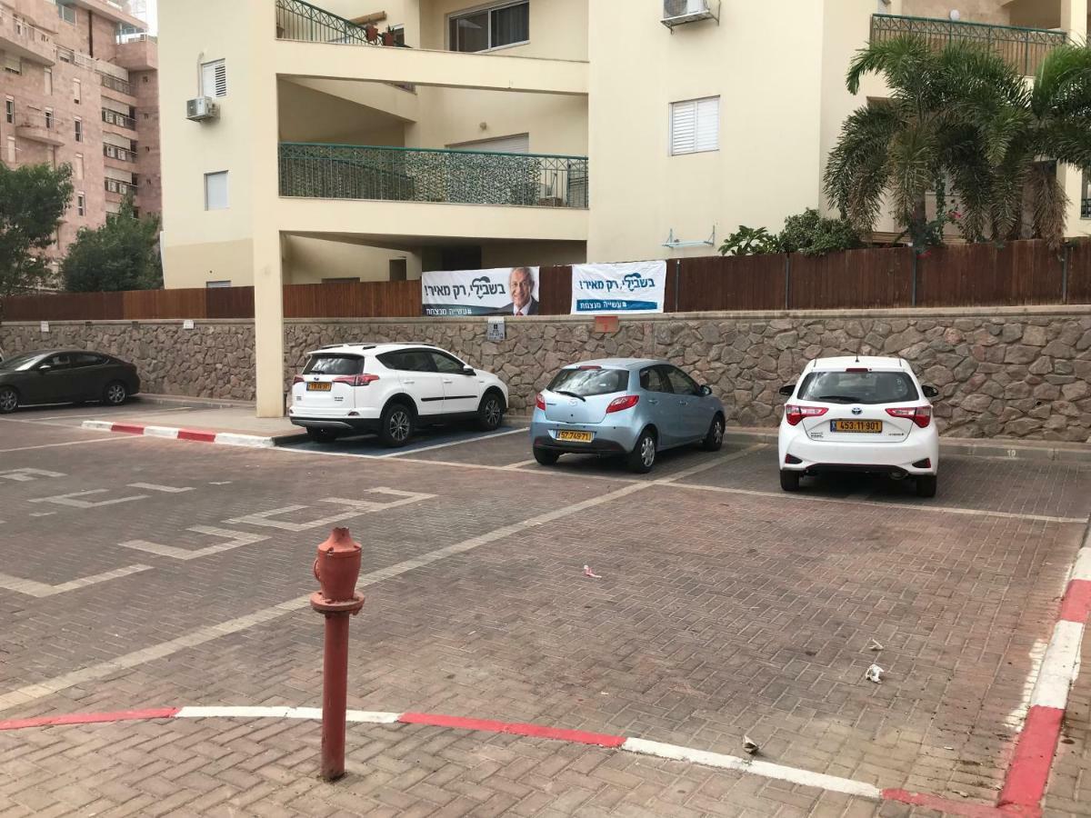 Coral Studio vacation apartment Eilat Esterno foto